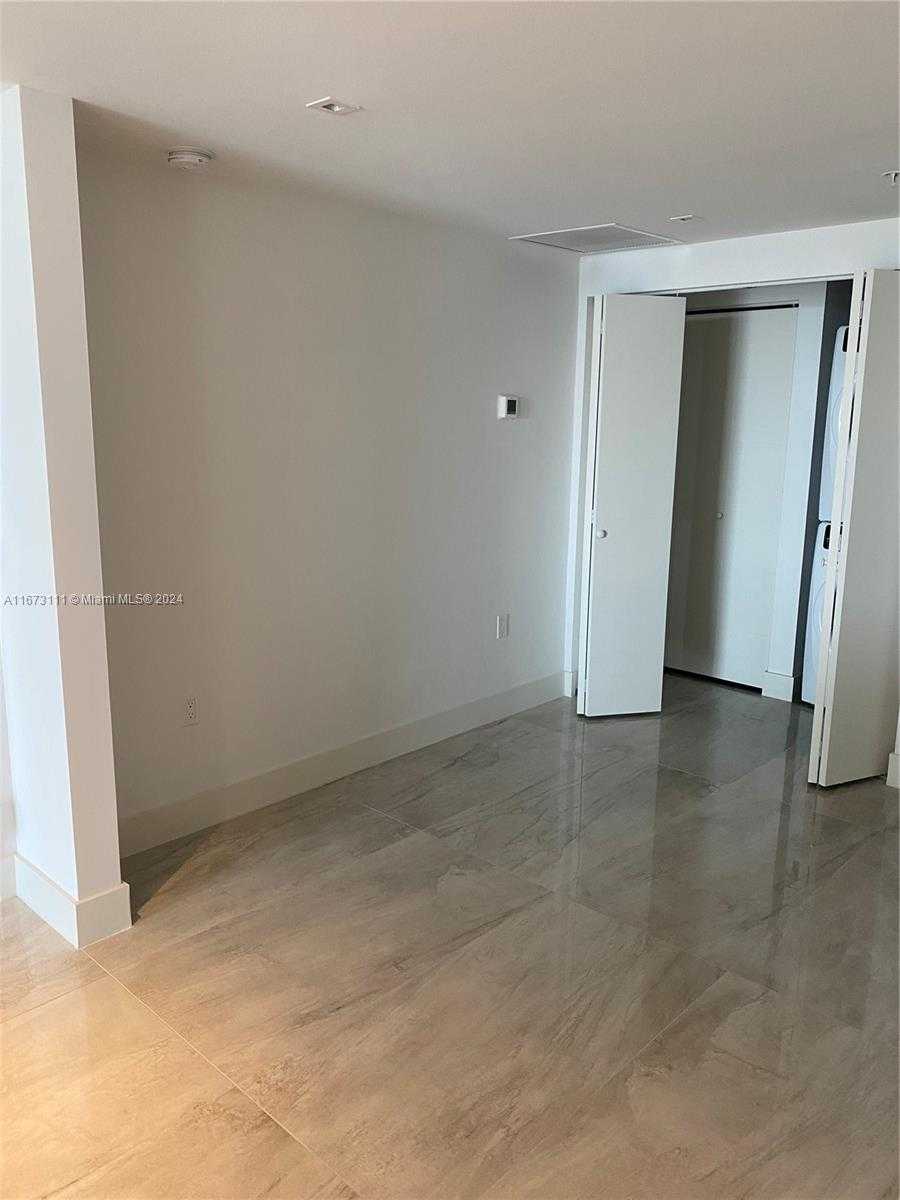 Small Image of 9521 EAST BAY HARBOR DR #605, Bay Harbor Islands Number 14