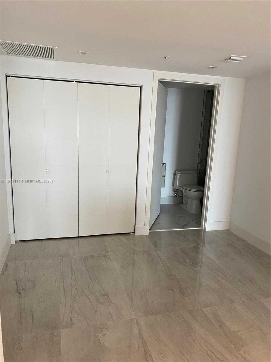 Small Image of 9521 EAST BAY HARBOR DR #605, Bay Harbor Islands Number 16
