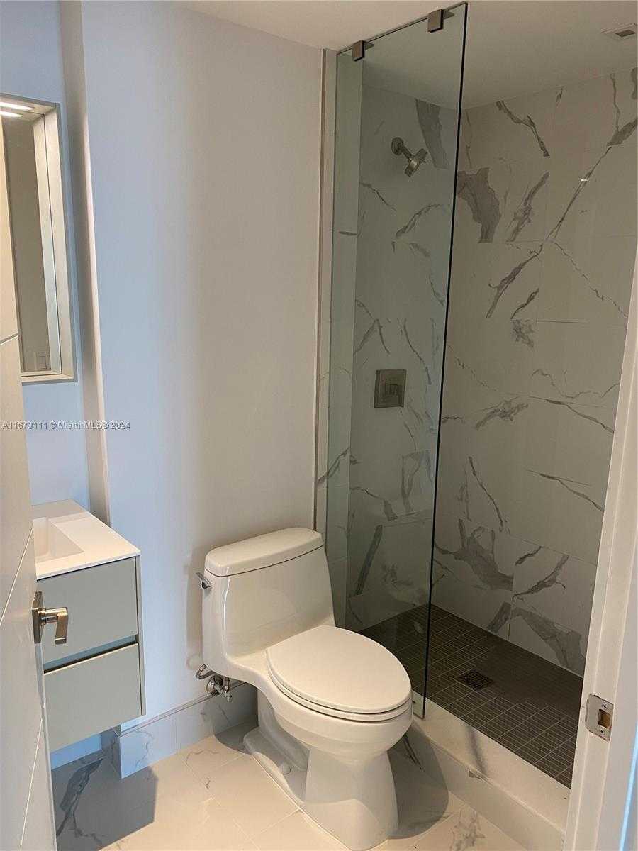 Small Image of 9521 EAST BAY HARBOR DR #605, Bay Harbor Islands Number 17
