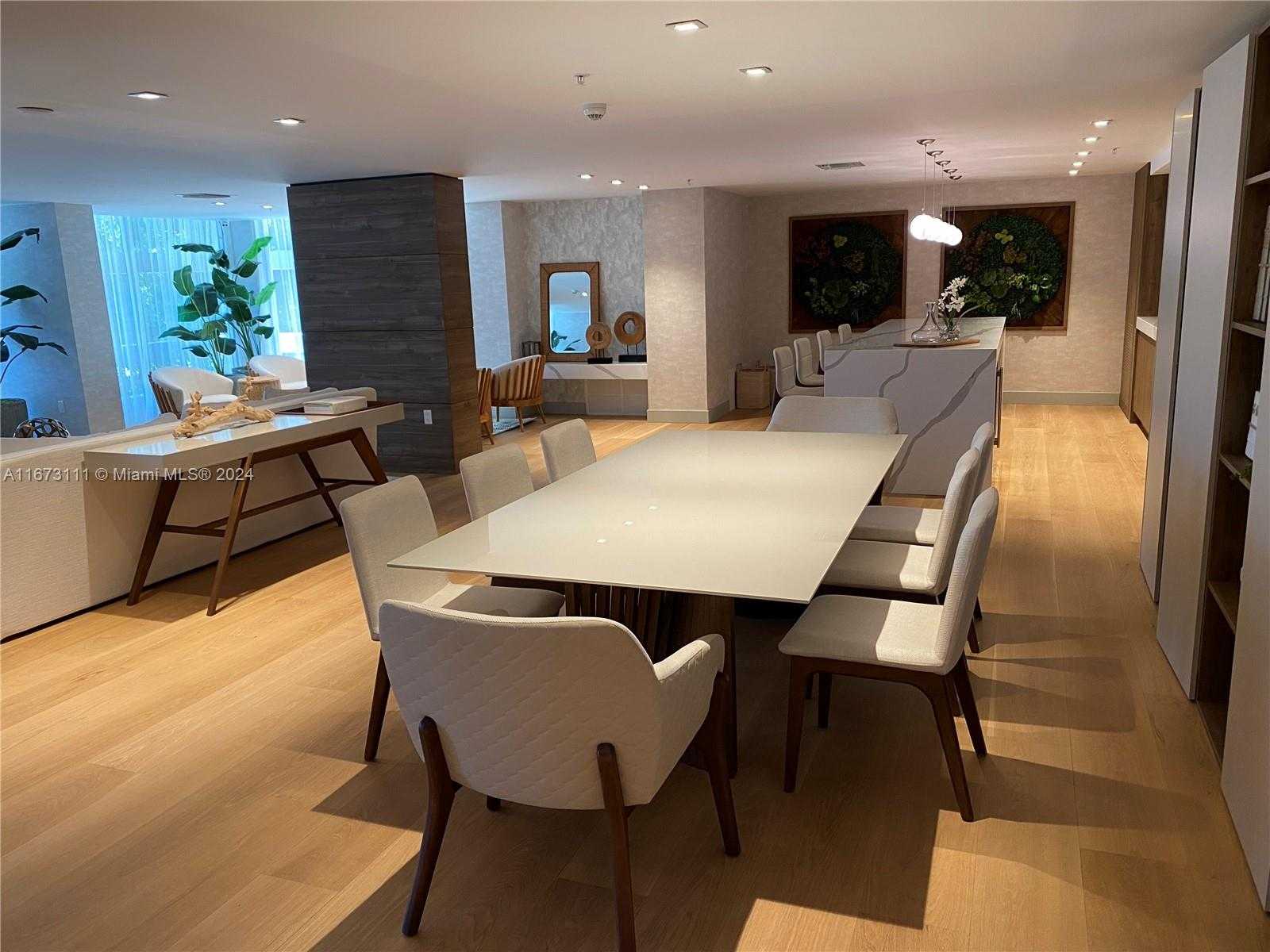 Small Image of 9521 EAST BAY HARBOR DR #605, Bay Harbor Islands Number 26