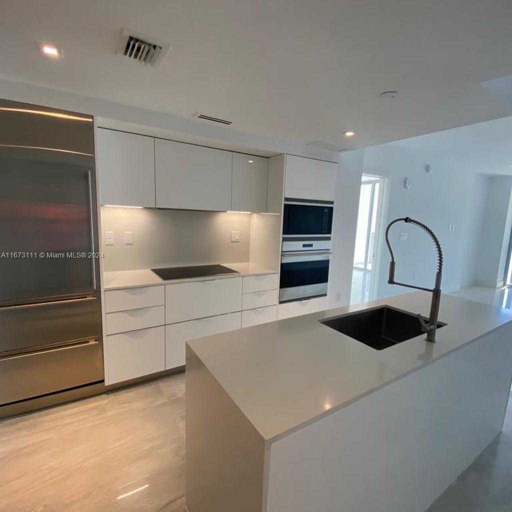 Small Image of 9521 EAST BAY HARBOR DR #605, Bay Harbor Islands Number 5