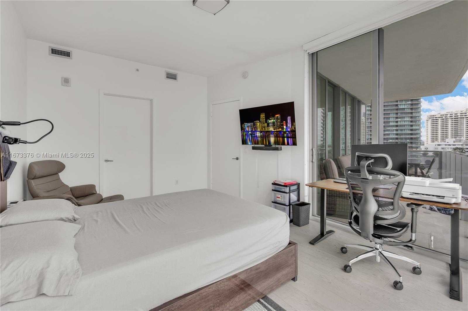 Small Image of 2900 NORTH EAST 7TH AVE #1102, Miami Number 12