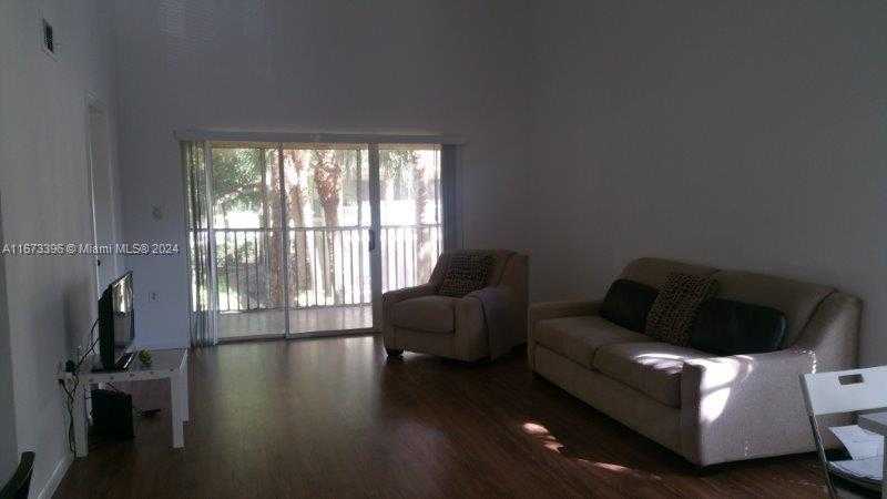 Small Image of 3204 GLENMOOR DR #3204, West Palm Beach Number 10