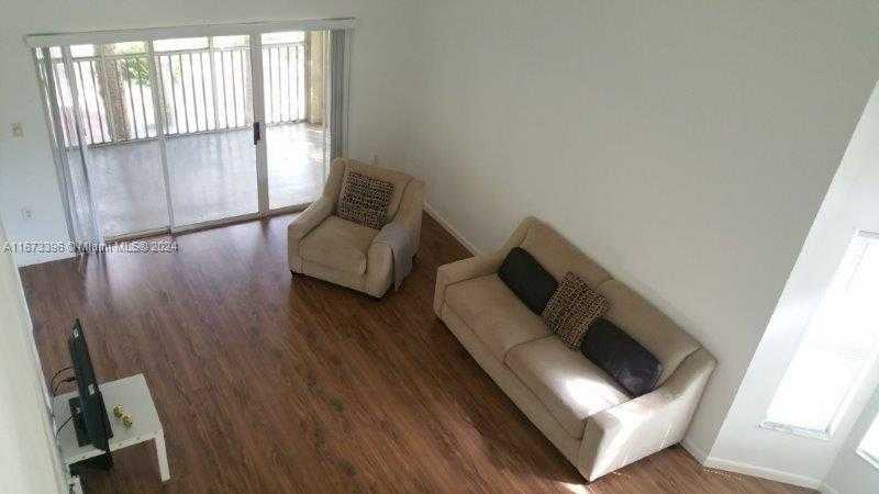 Small Image of 3204 GLENMOOR DR #3204, West Palm Beach Number 32