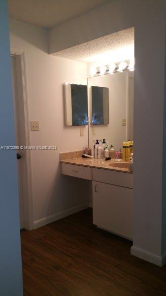 Small Image of 3204 GLENMOOR DR #3204, West Palm Beach Number 7
