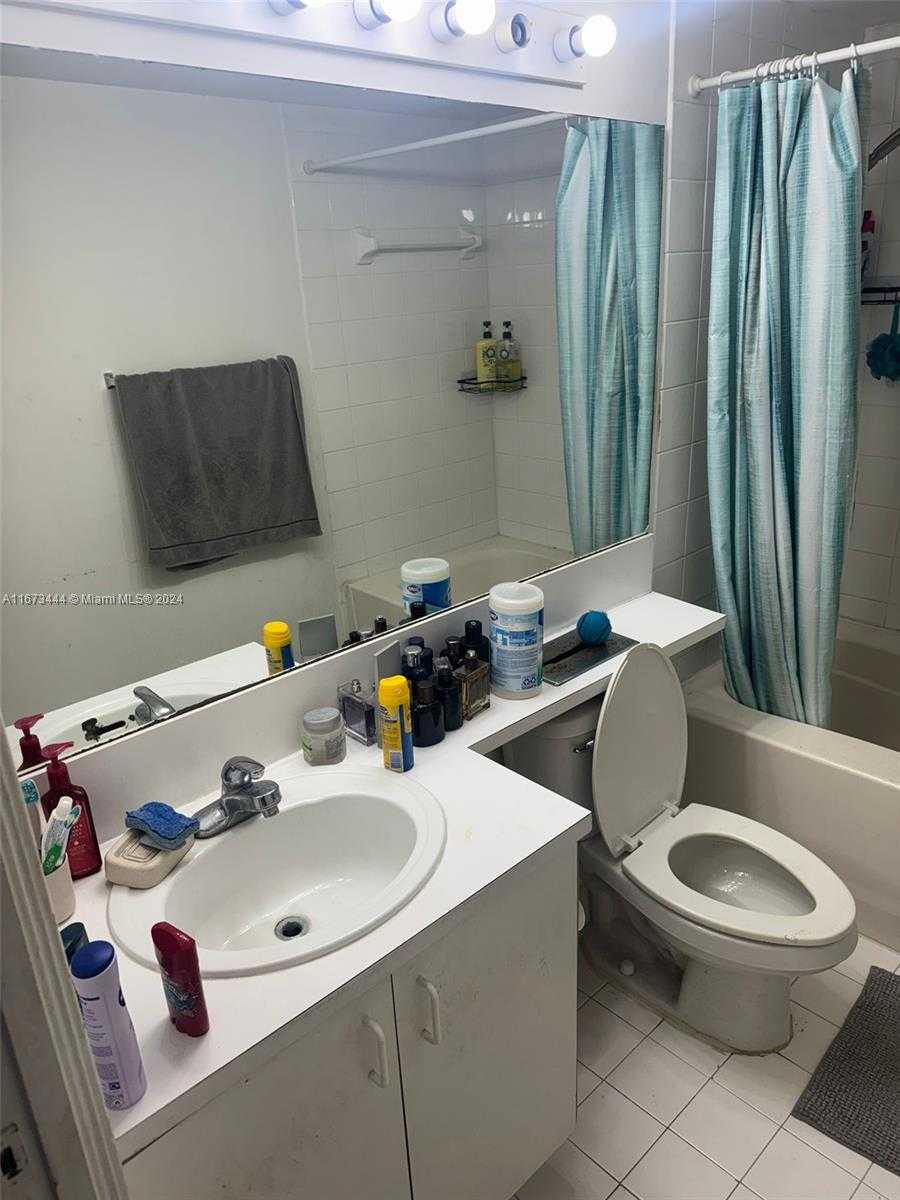 Small Image of 4580 NORTH WEST 107TH AVE #104-13, Doral Number 11