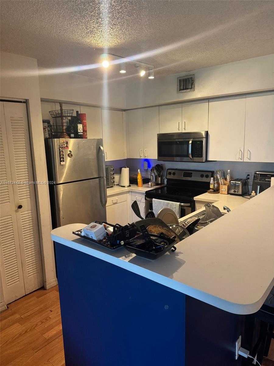 Small Image of 4580 NORTH WEST 107TH AVE #104-13, Doral Number 3