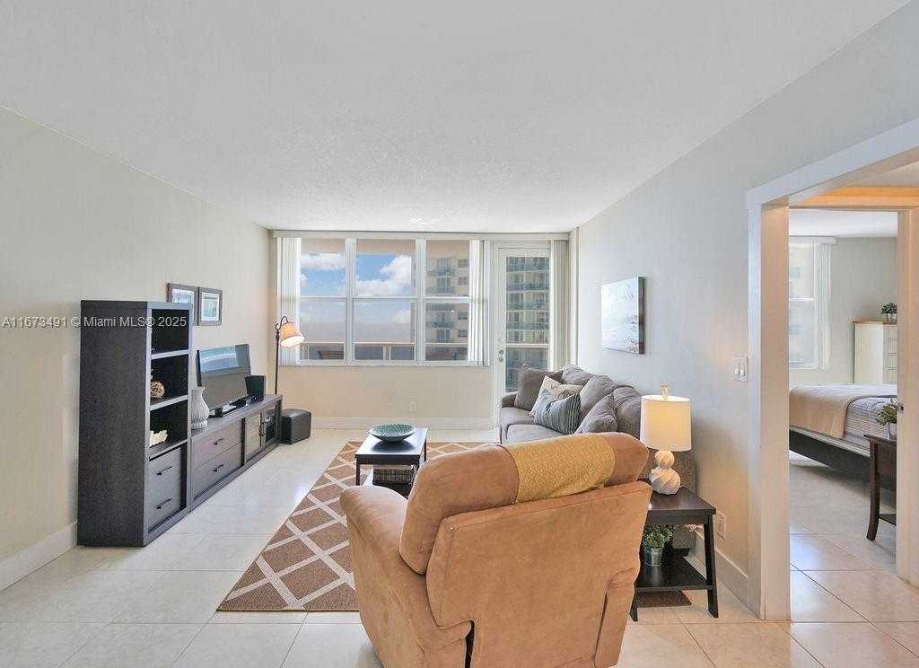 Small Image of 3725 SOUTH OCEAN DR #1216, Hollywood Number 5