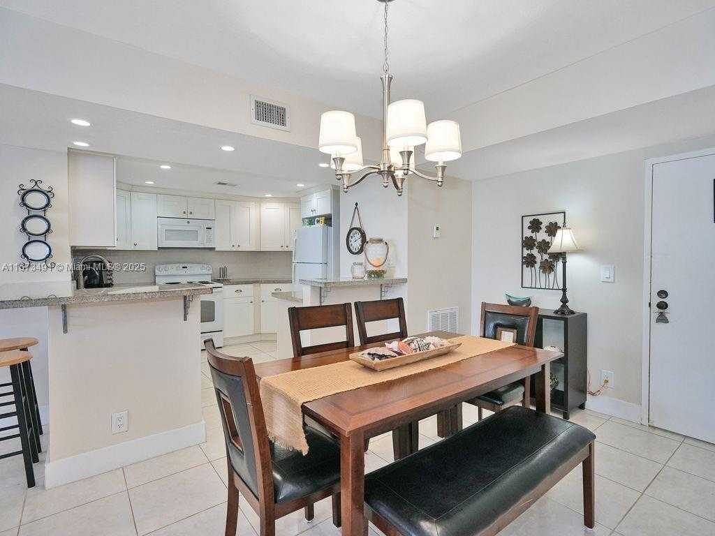 Small Image of 3725 SOUTH OCEAN DR #1216, Hollywood Number 9