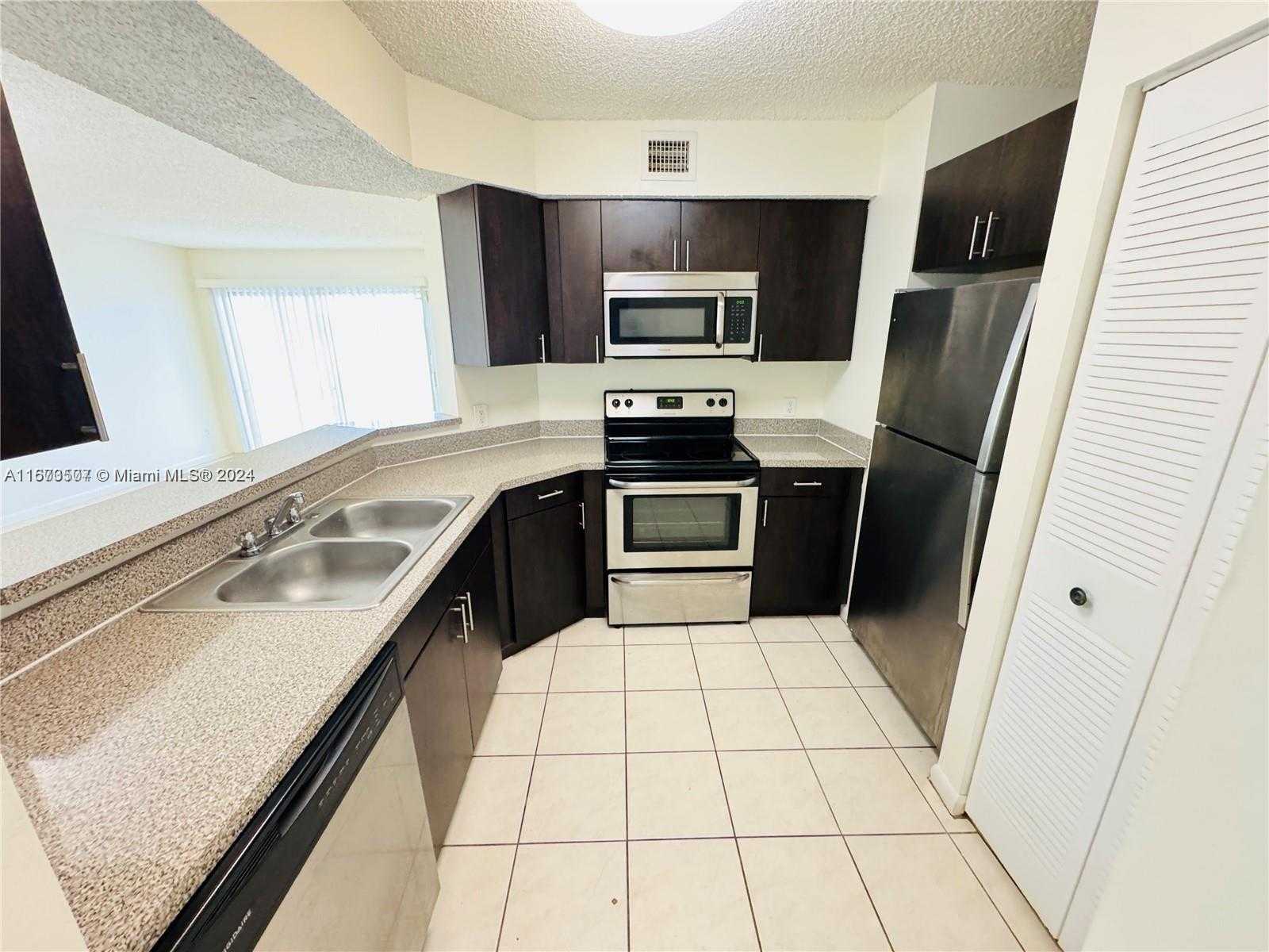 Small Image of 3473 NORTH WEST 44TH ST #103, Oakland Park Number 2