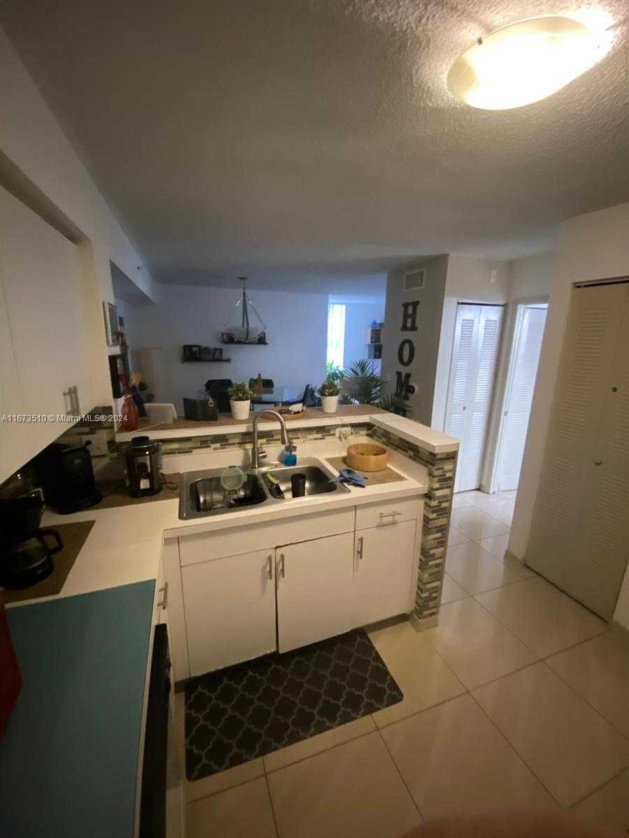 Small Image of 4440 NORTH WEST 107TH AVE #101-7, Doral Number 2