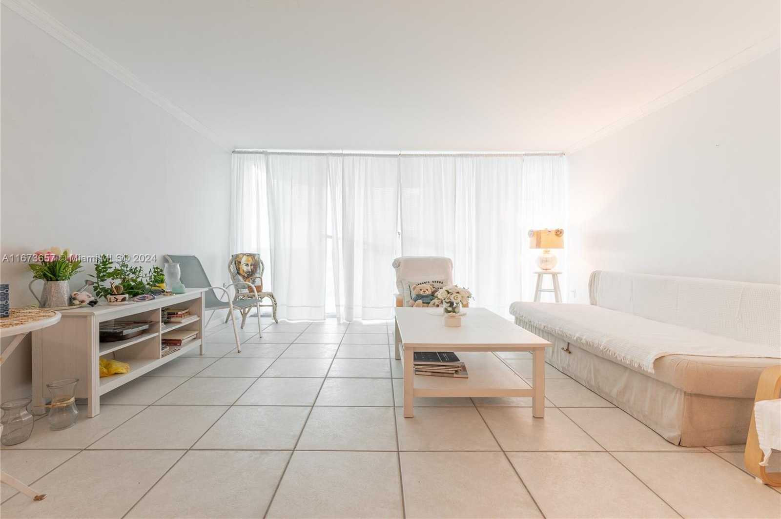 Small Image of 18071 BISCAYNE BLVD #303, Aventura Number 4