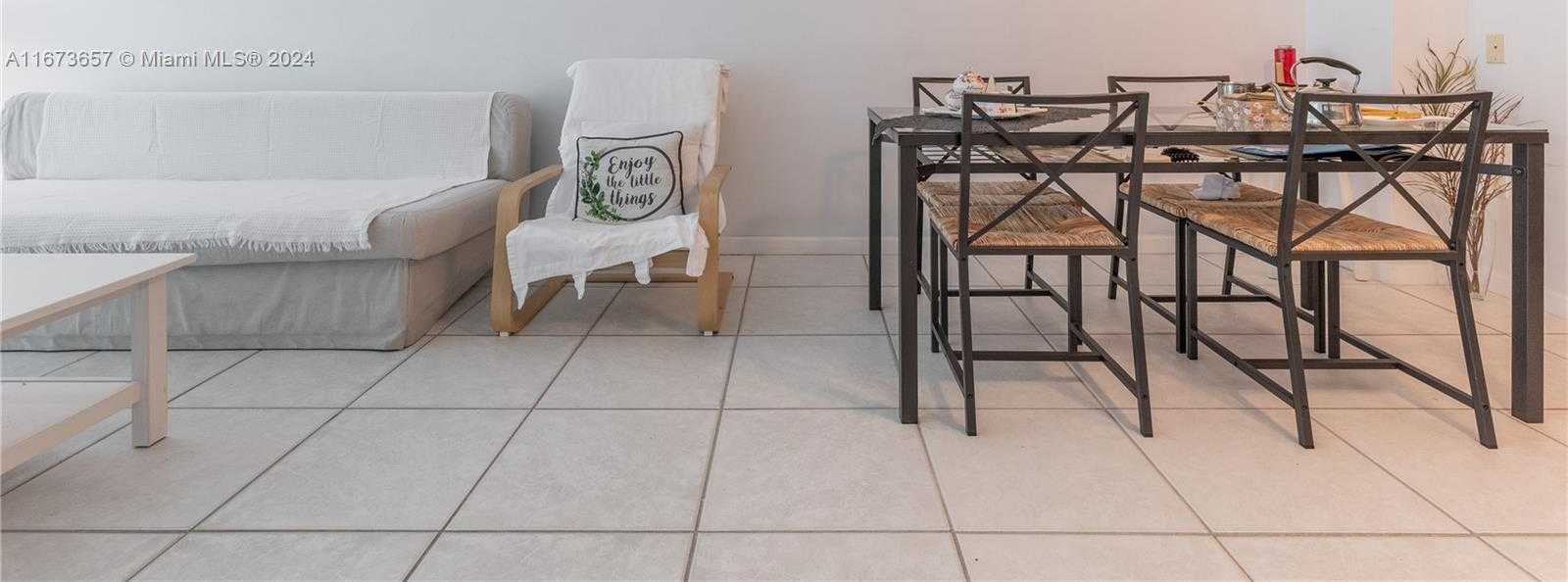 Small Image of 18071 BISCAYNE BLVD #303, Aventura Number 6