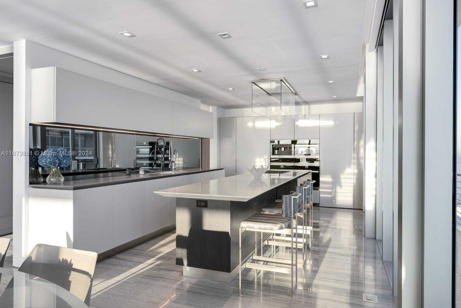 Small Image of 3651 COLLINS AVE #800, Miami Beach Number 15