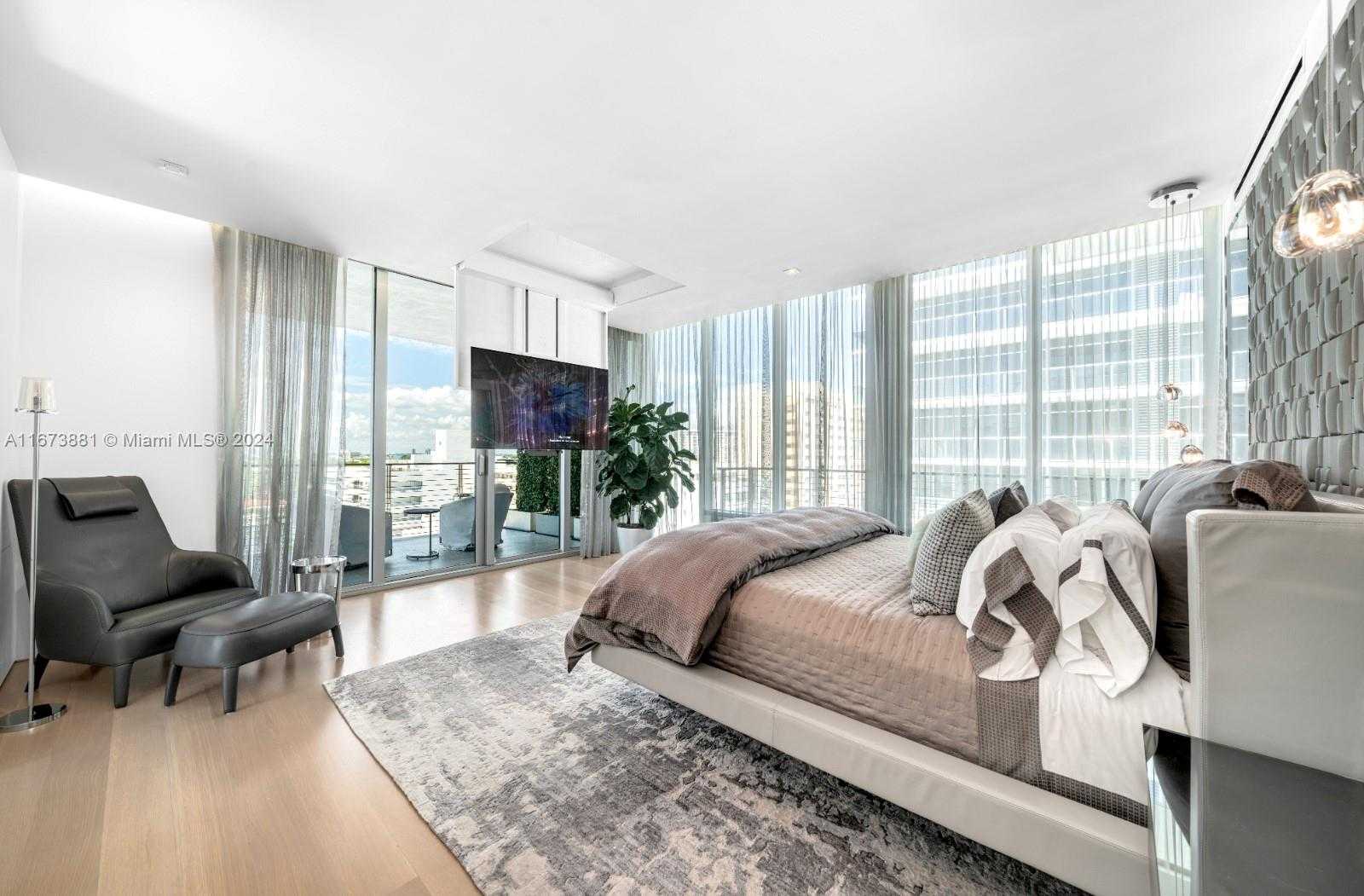 Small Image of 3651 COLLINS AVE #800, Miami Beach Number 17