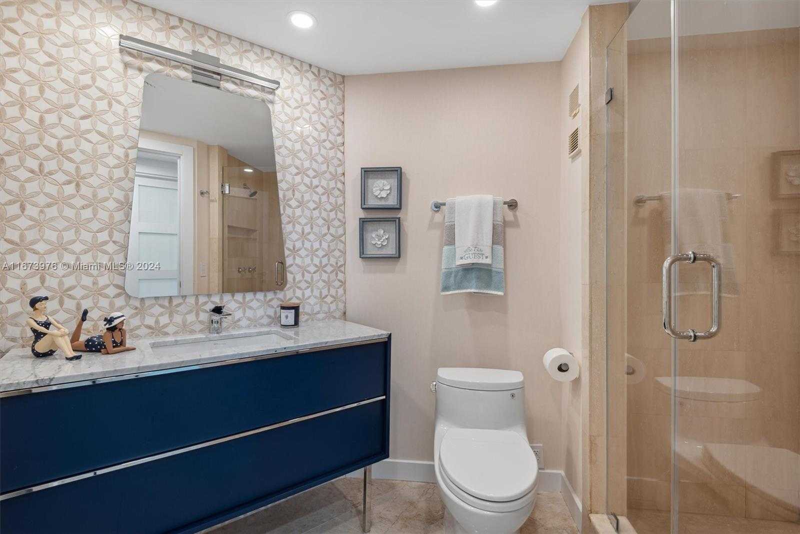 Small Image of 3000 ISLAND BLVD #2404, Aventura Number 13