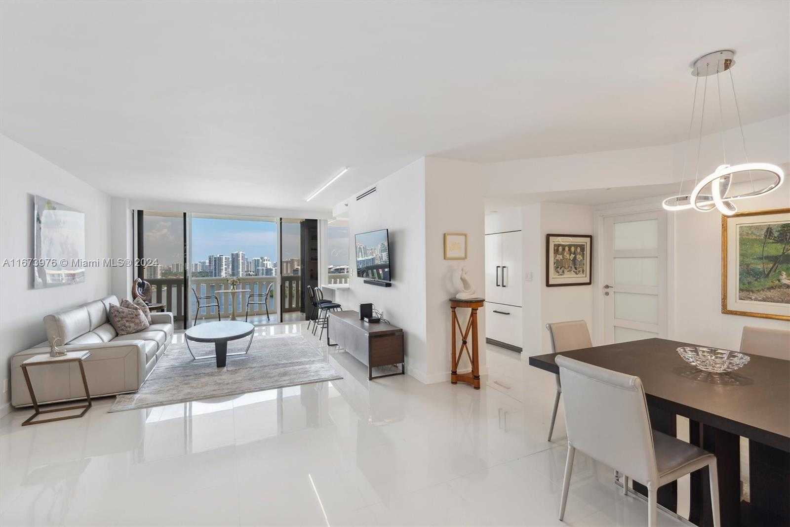 Small Image of 3000 ISLAND BLVD #2404, Aventura Number 3
