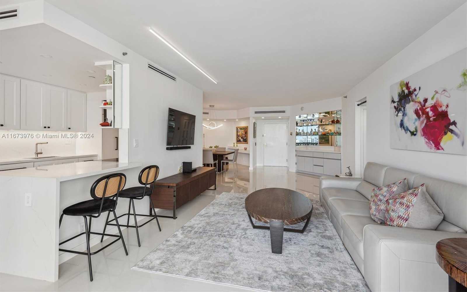 Small Image of 3000 ISLAND BLVD #2404, Aventura Number 5