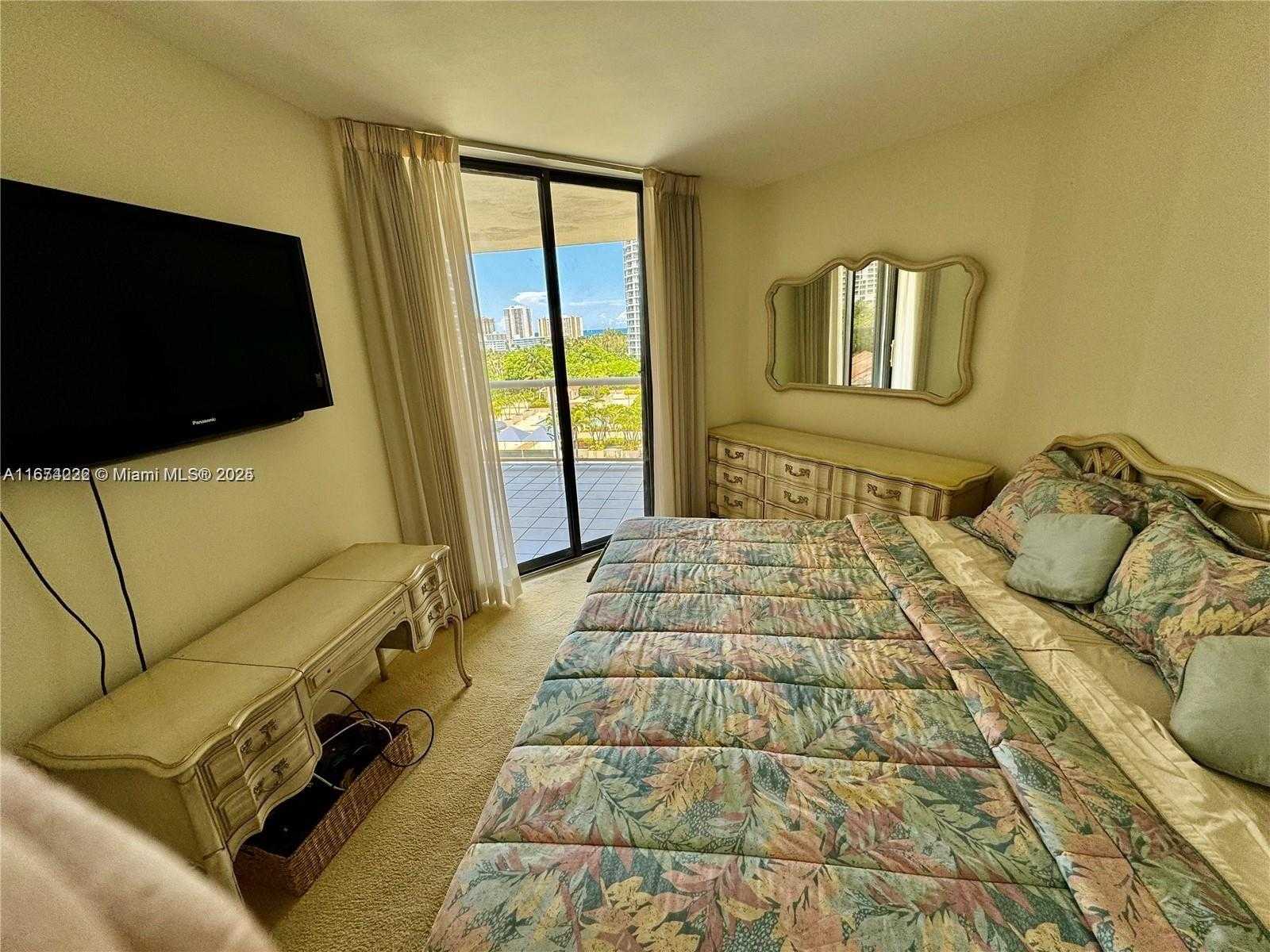 Small Image of 3610 YACHT CLUB DR #906, Aventura Number 21