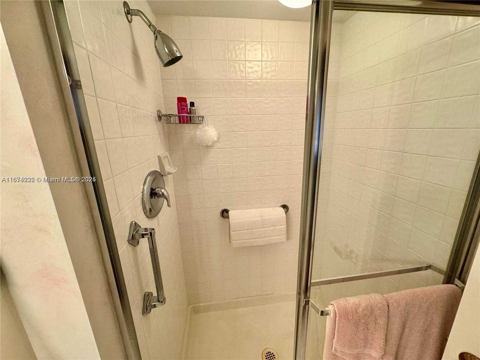 Small Image of 3610 YACHT CLUB DR #906, Aventura Number 23