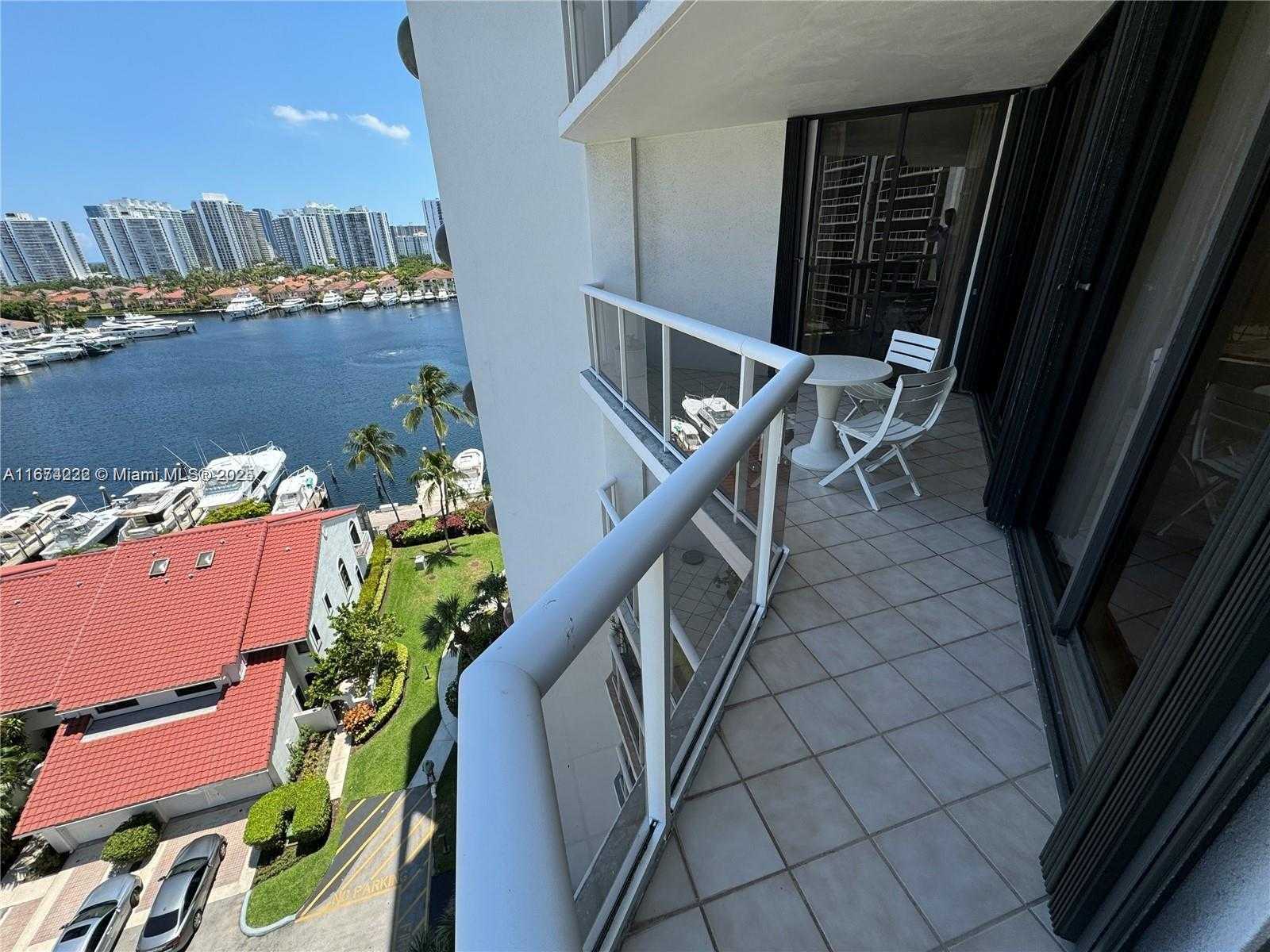 Small Image of 3610 YACHT CLUB DR #906, Aventura Number 39