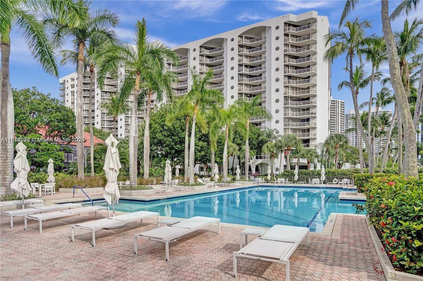 Small Image of 3610 YACHT CLUB DR #906, Aventura Number 60