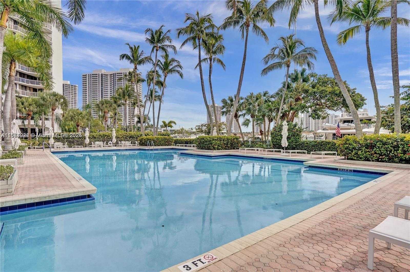 Small Image of 3610 YACHT CLUB DR #906, Aventura Number 62