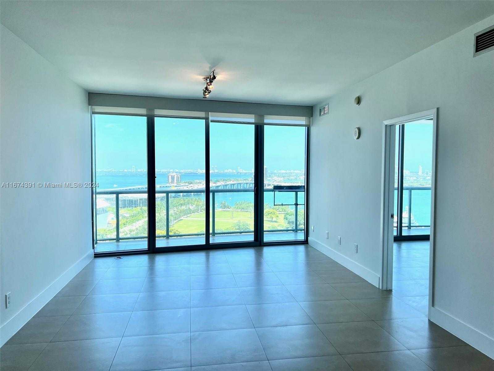 Small Image of 888 BISCAYNE BLVD #1811, Miami Number 2