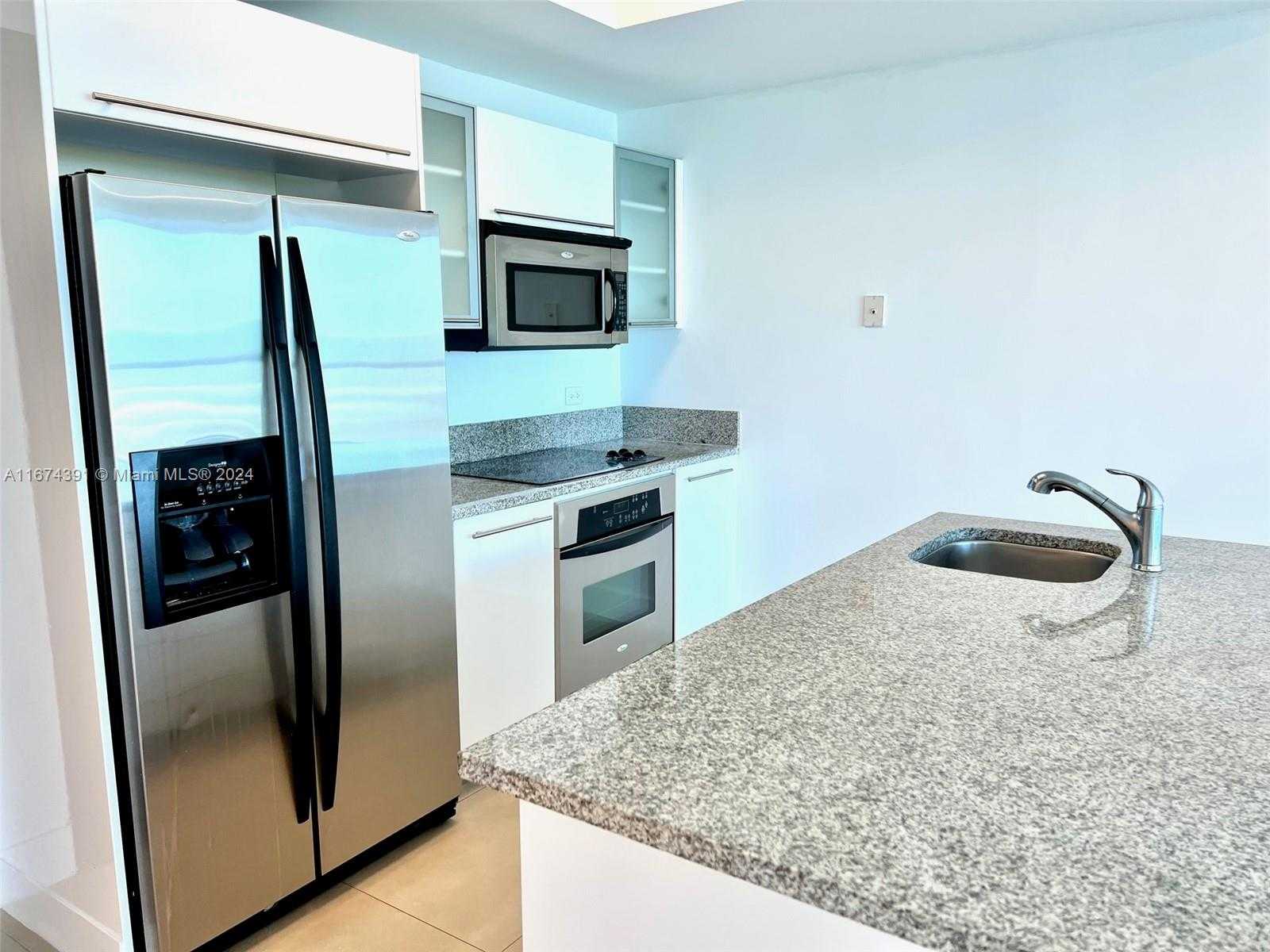 Small Image of 888 BISCAYNE BLVD #1811, Miami Number 6