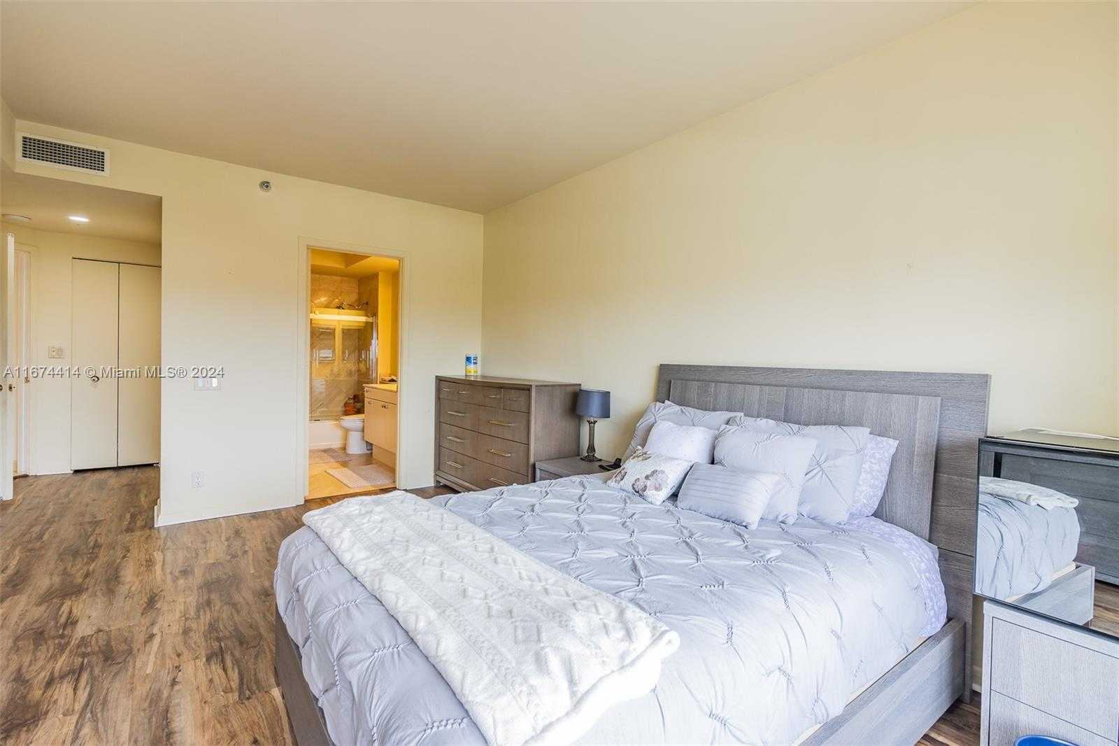 Small Image of 3801 NORTH EAST 207TH ST #504, Aventura Number 20
