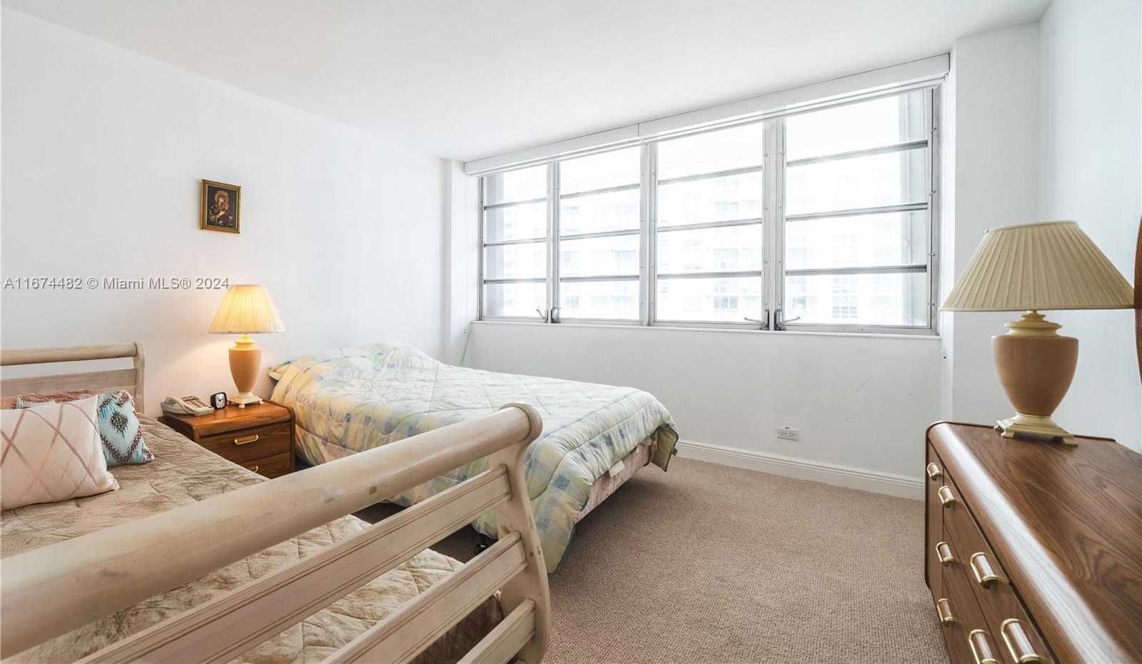 Small Image of 1408 BRICKELL BAY DR #1415 & 1416, Miami Number 20