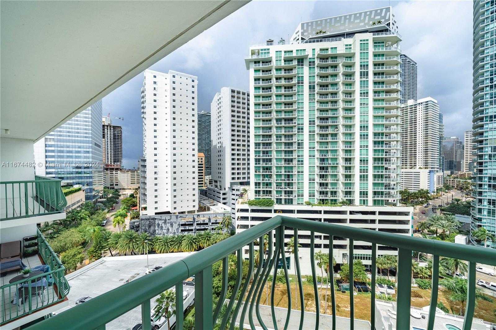 Small Image of 1408 BRICKELL BAY DR #1415 & 1416, Miami Number 34