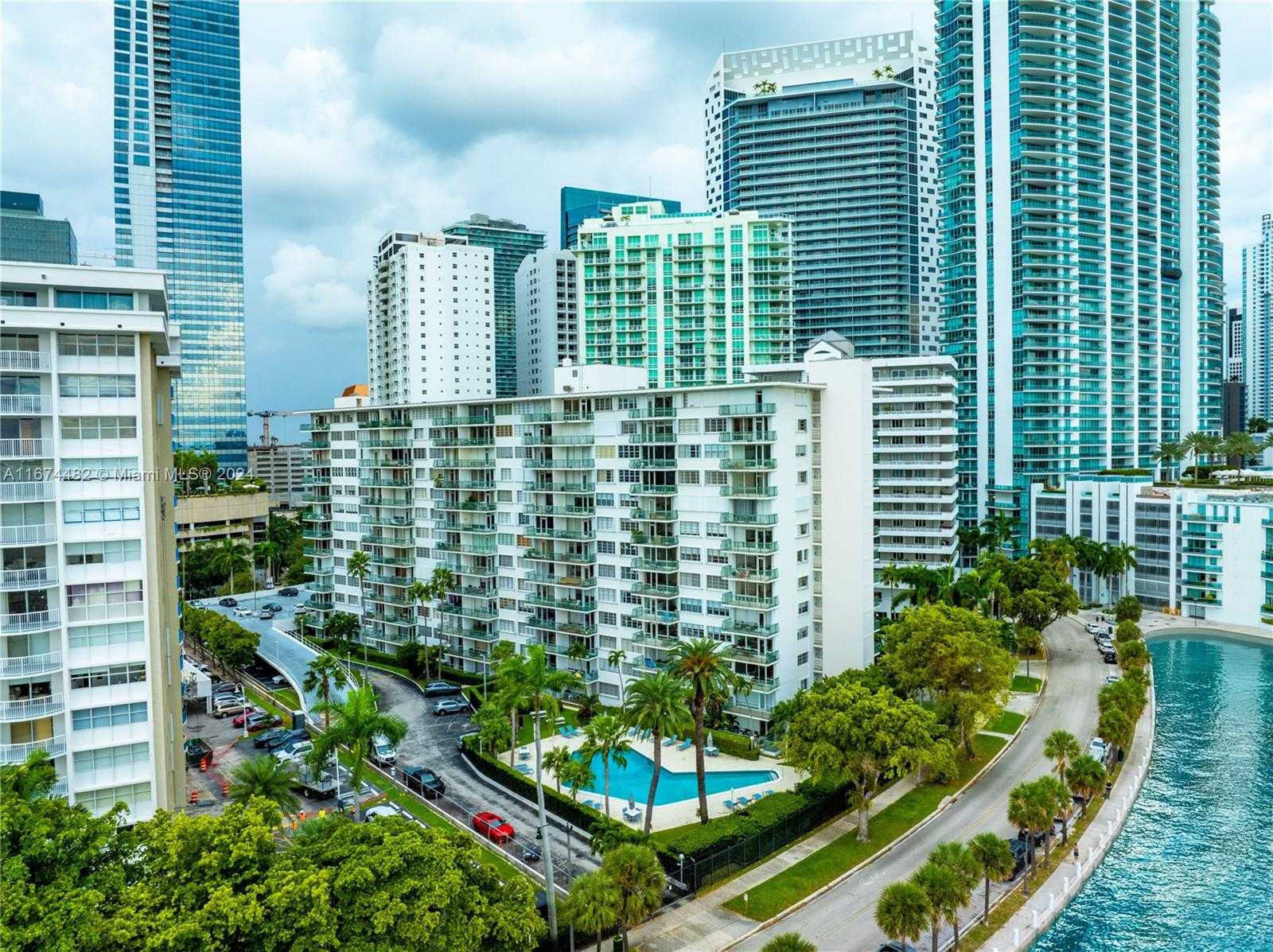Small Image of 1408 BRICKELL BAY DR #1415 & 1416, Miami Number 35