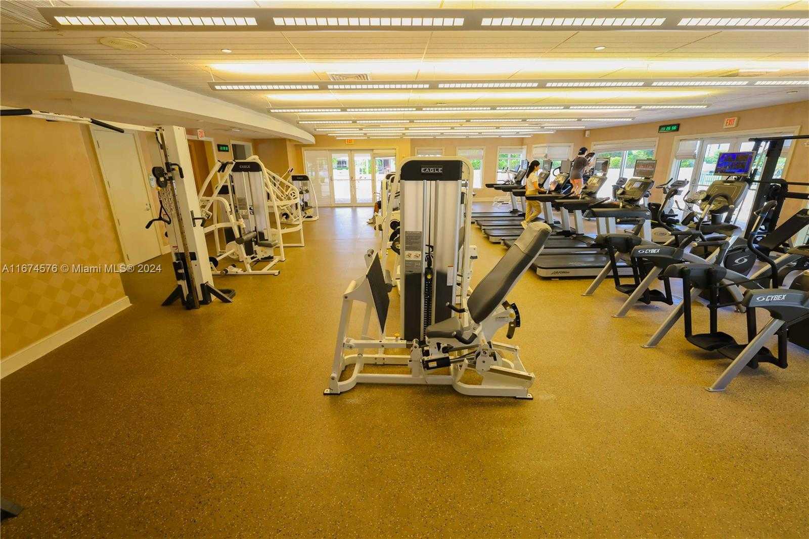 Small Image of 19900 E Country Club Dr, Aventura, FL 33180, USA Number 25
