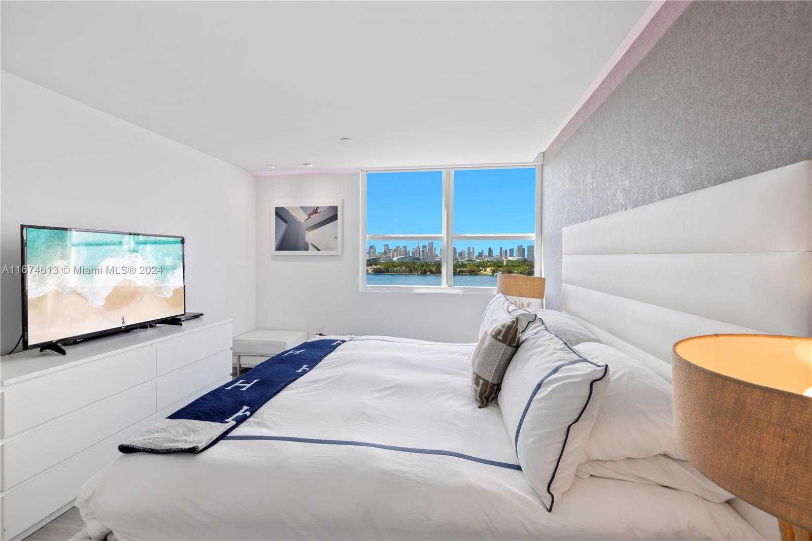Small Image of 650 WEST AVE #1101, Miami Beach Number 12