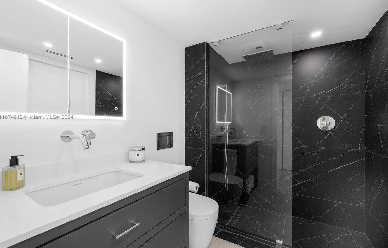 Small Image of 650 WEST AVE #1101, Miami Beach Number 21