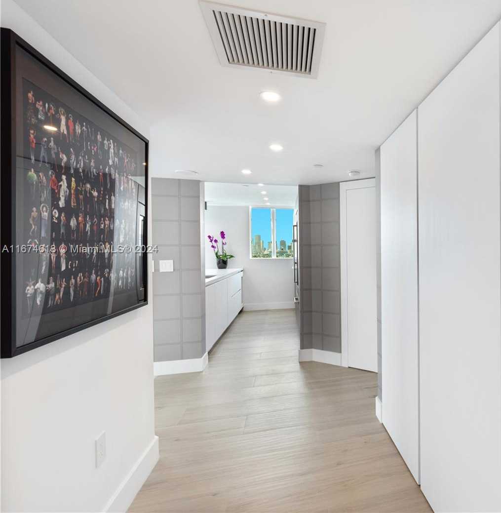 Small Image of 650 WEST AVE #1101, Miami Beach Number 22