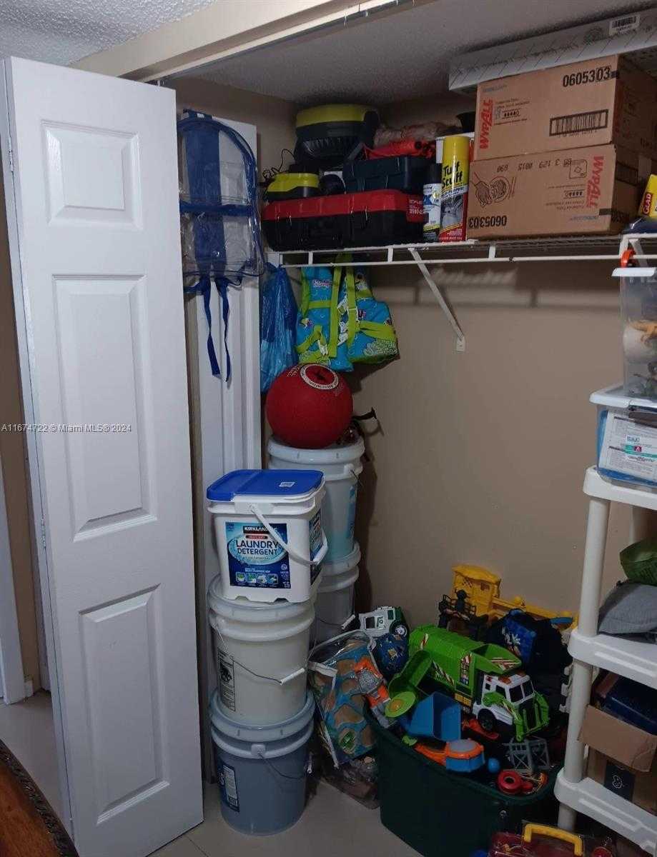 Small Image of 18870 NORTH WEST 57TH AVE #108, Hialeah Number 7