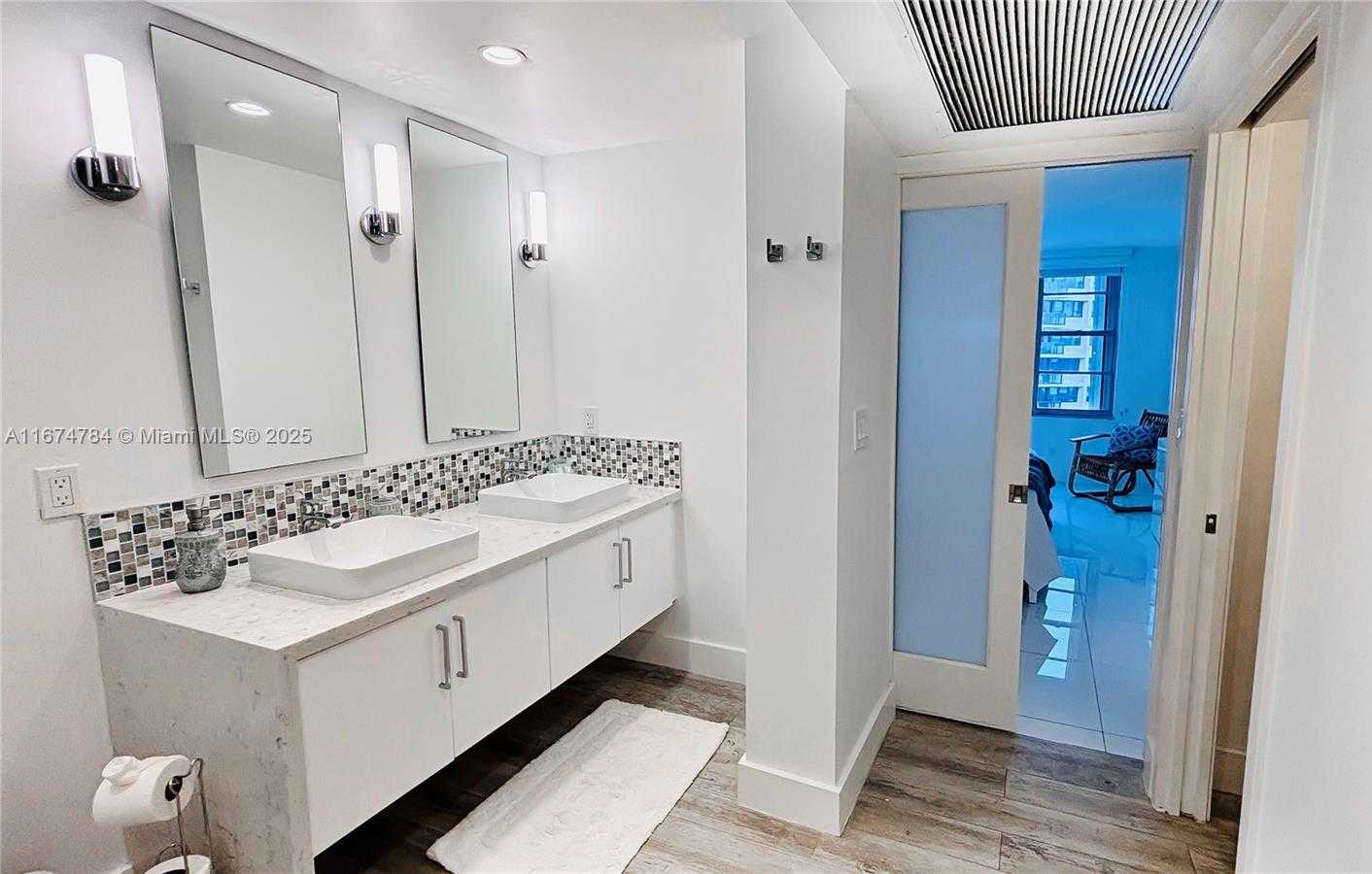 Small Image of 5161 COLLINS AVE #1003, Miami Beach Number 16