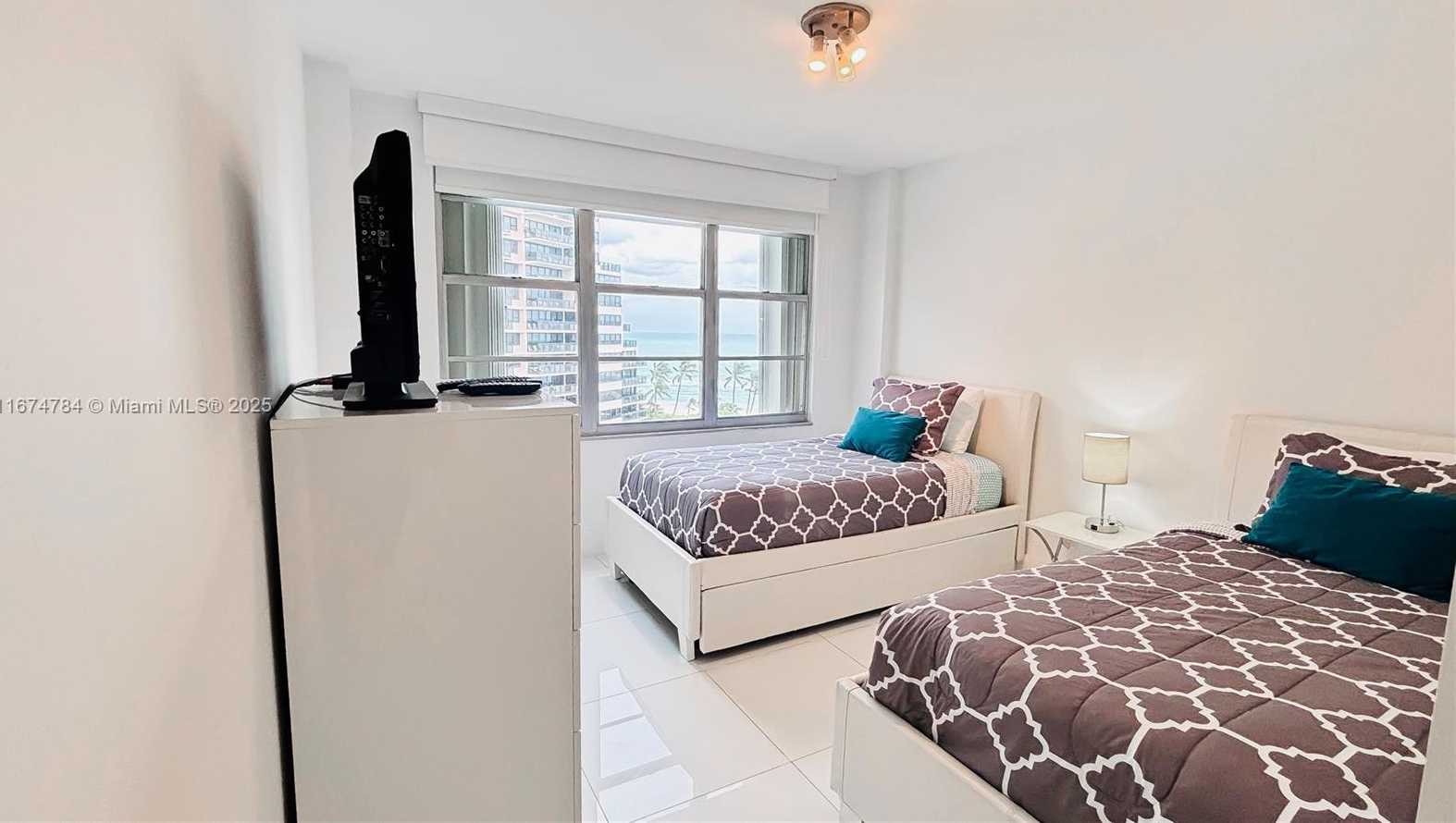 Small Image of 5161 COLLINS AVE #1003, Miami Beach Number 18