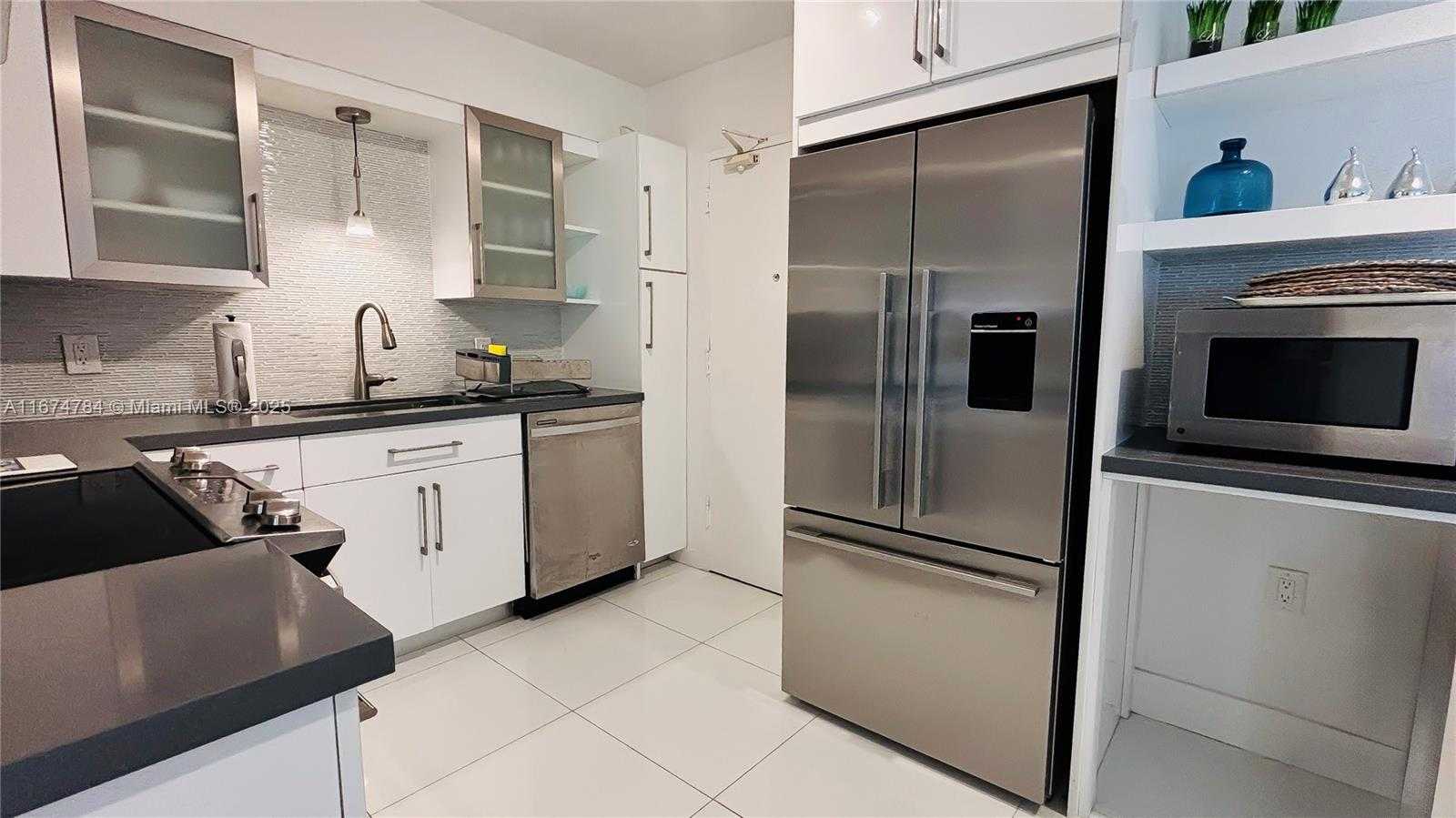 Small Image of 5161 COLLINS AVE #1003, Miami Beach Number 22