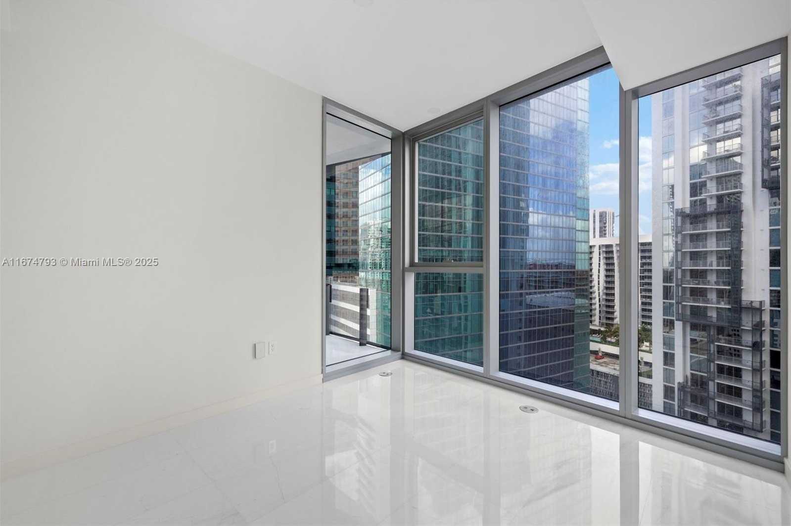 Small Image of 300 BISCAYNE BLVD WAY #2409, Miami Number 28