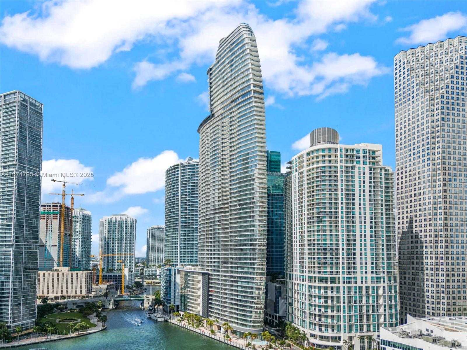 Small Image of 300 BISCAYNE BLVD WAY #2409, Miami Number 45