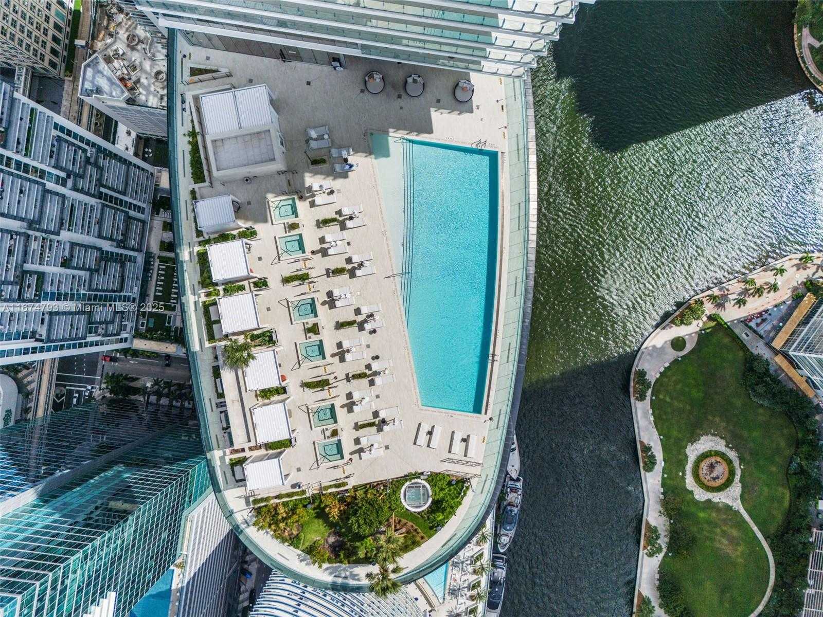 Small Image of 300 BISCAYNE BLVD WAY #2409, Miami Number 47