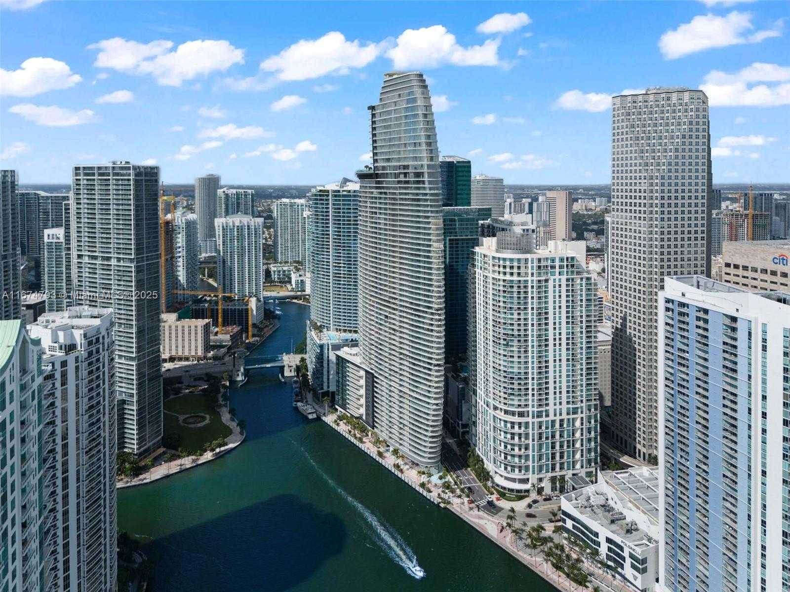Small Image of 300 BISCAYNE BLVD WAY #2409, Miami Number 49