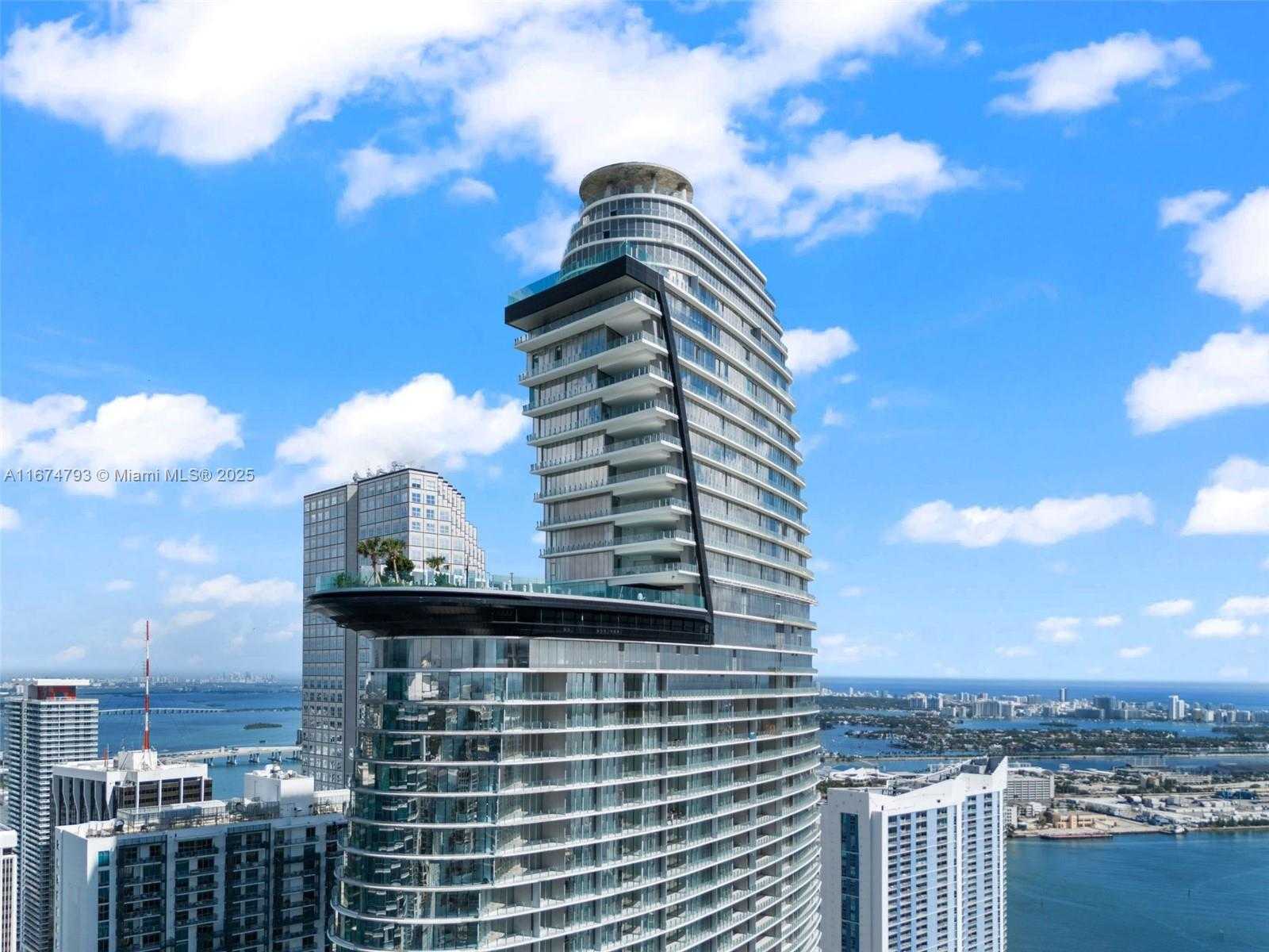 Small Image of 300 BISCAYNE BLVD WAY #2409, Miami Number 50