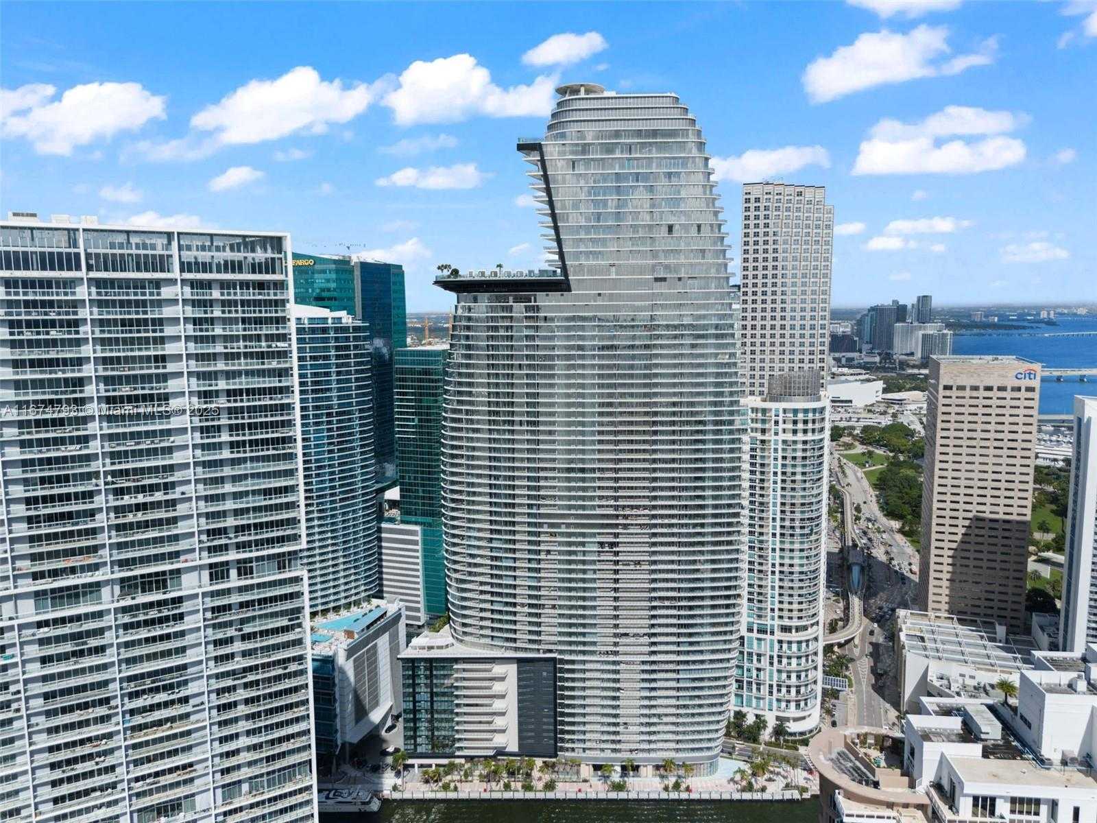 Small Image of 300 BISCAYNE BLVD WAY #2409, Miami Number 52