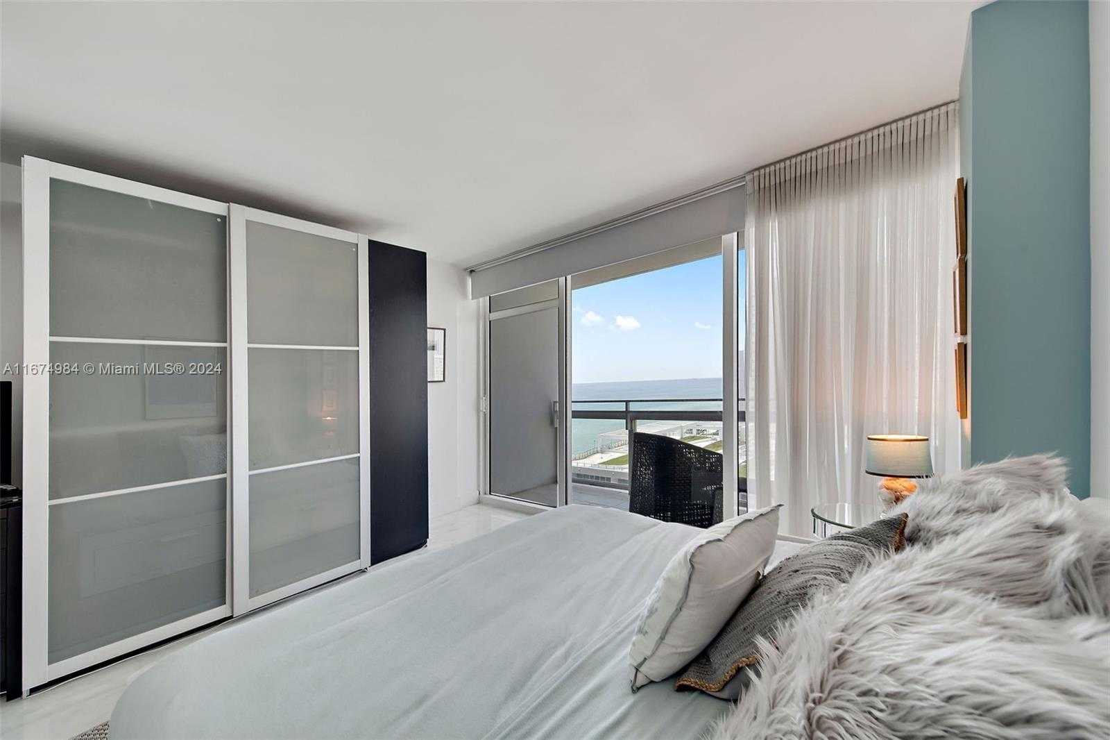 Small Image of 6801 COLLINS AVE #1110, Miami Beach Number 7