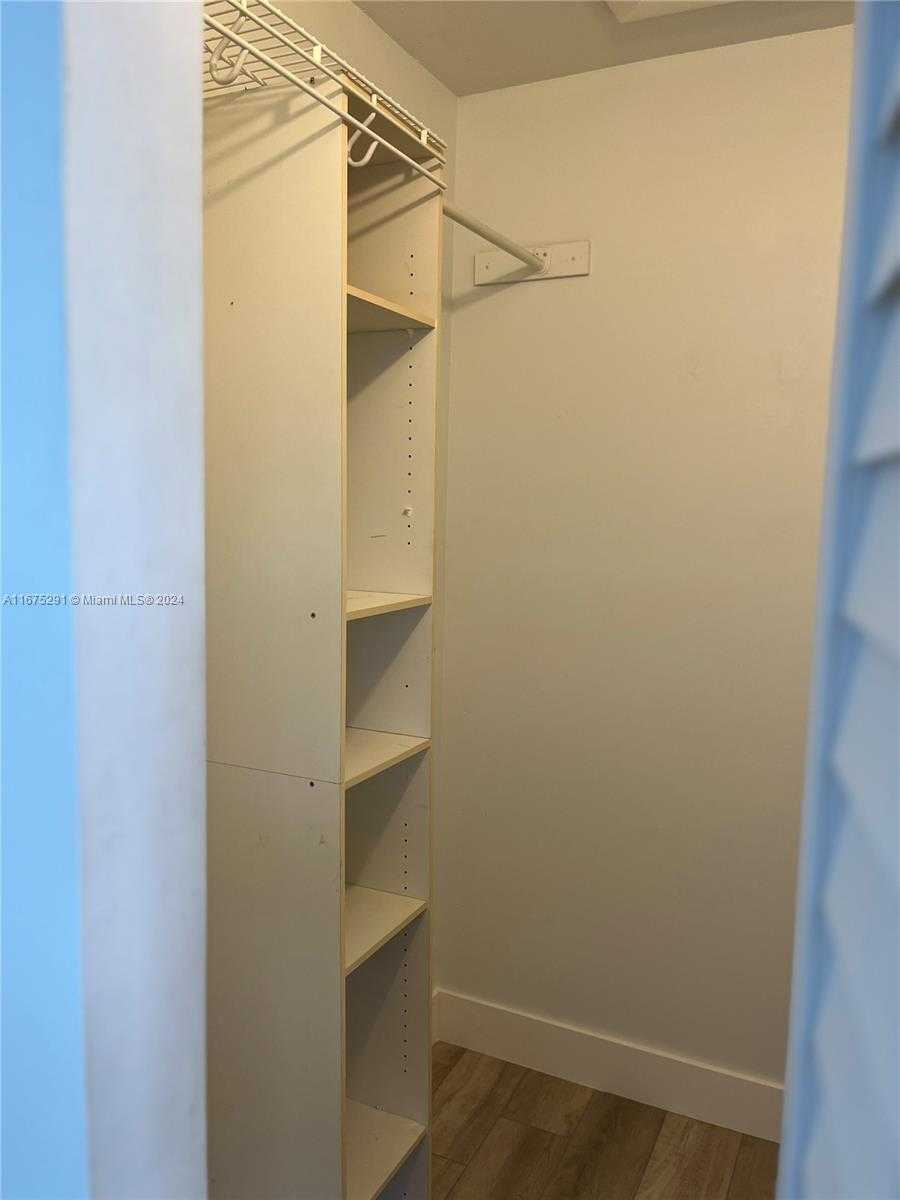 Small Image of 10524 NORTH WEST 6TH ST, Pembroke Pines Number 12