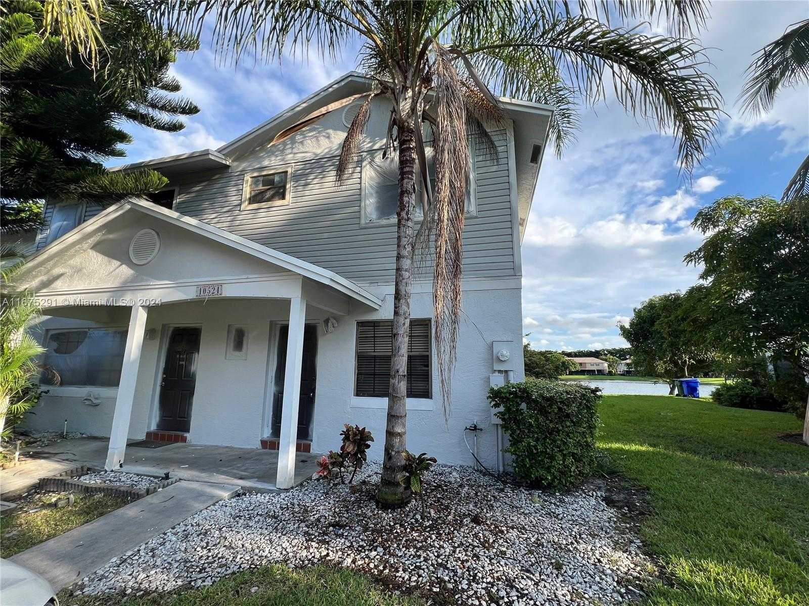 Small Image of 10524 NORTH WEST 6TH ST, Pembroke Pines Number 2